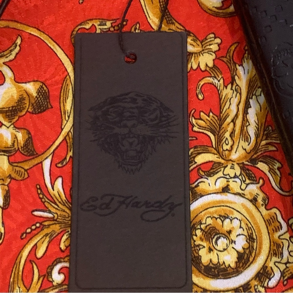 *NWT* Ed Hardy Black Embossed Skull and Heart Wristlet Clutch - Picture 8 of 8
